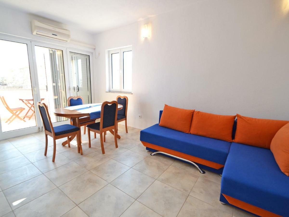 Apartment Golub-2 By Interhome Cesarica Extérieur photo